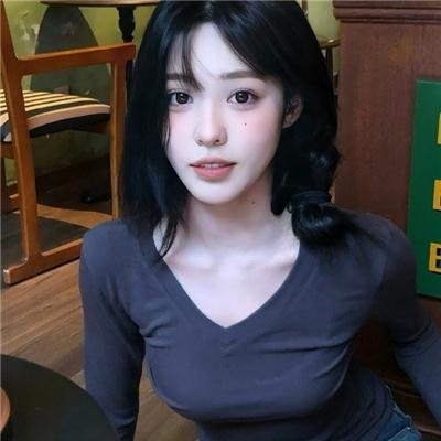 拿针的女孩